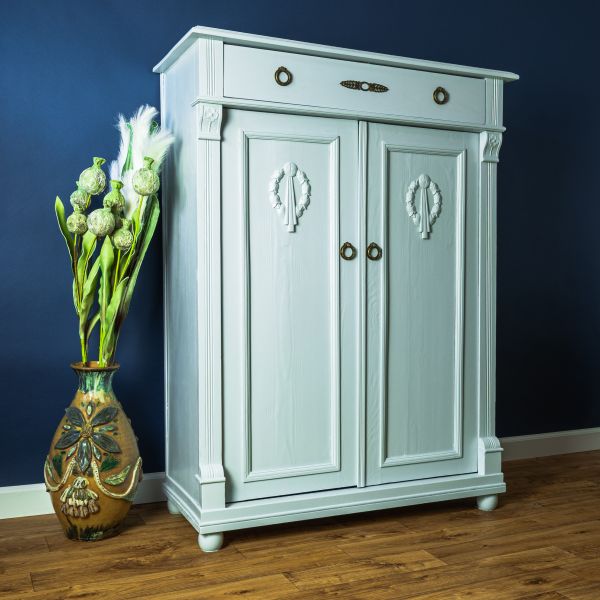 Wardrobe Assembly in Saint Charles